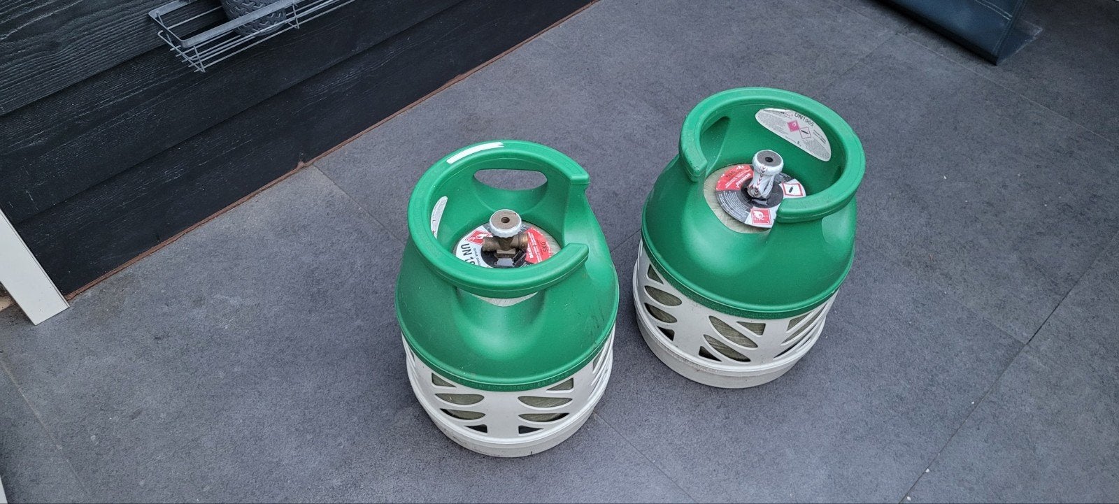 Gasfles benu light, 1 vol, 1 leeg samen €100, Ophalen
