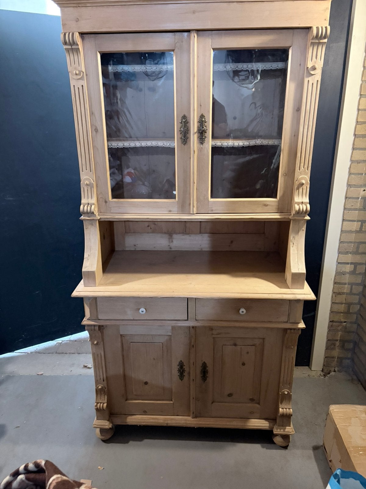 Oud grenen buffet kast met origineel geslepen glas, Ophalen, 100 tot 150 cm, ., 150 tot 200 cm