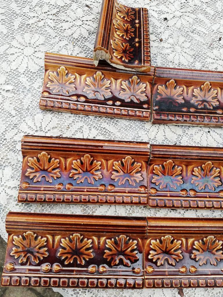 > 50 antieke randtegels met klimop roodbruin 15x7,5cm, Antiek en Kunst, Ophalen