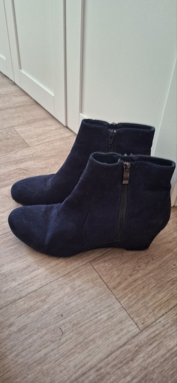 Sleehak enkellaars, blauw, 40, zgan, Lage of Enkellaarzen, Zo goed als nieuw, Graceland, Verzenden