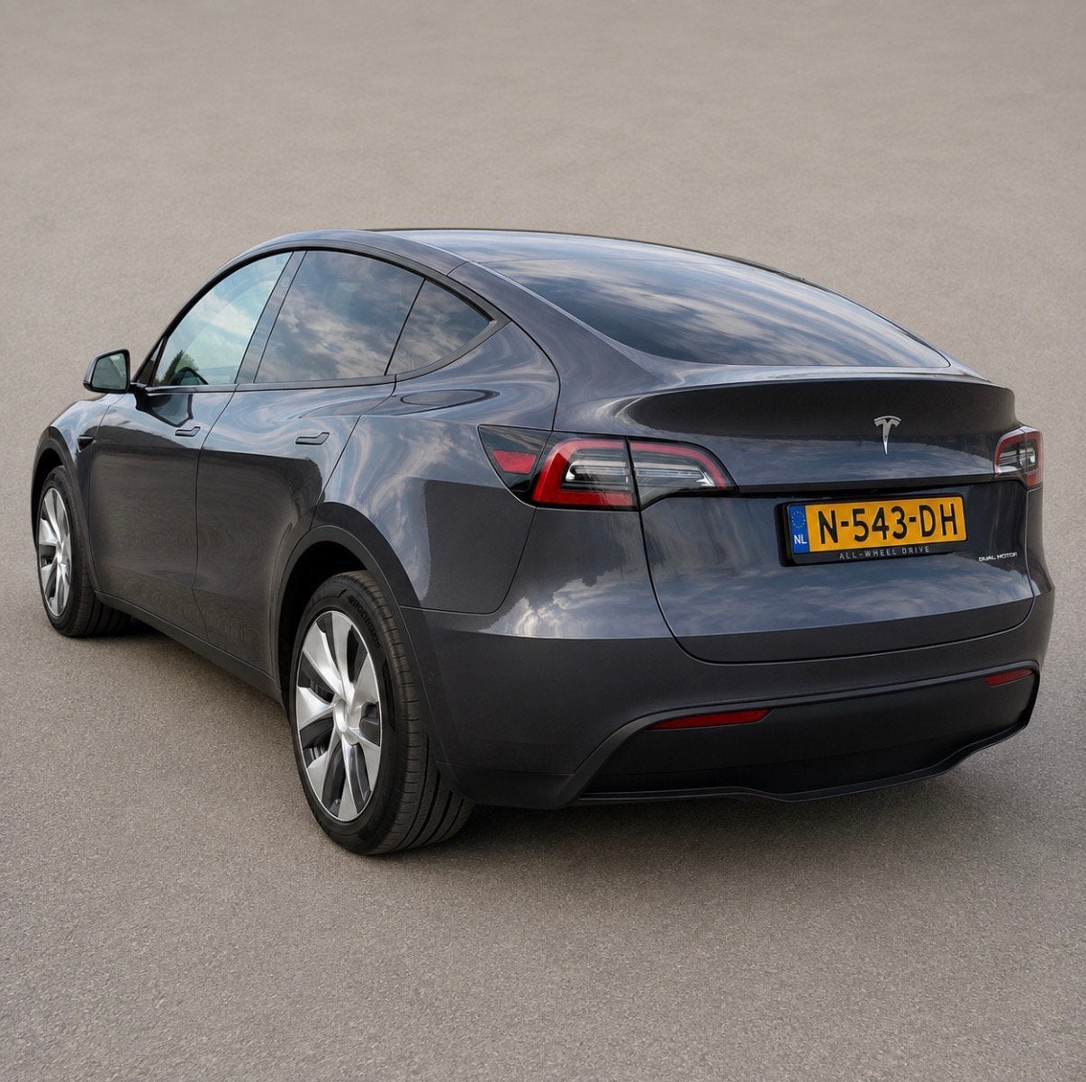 Foto 4 van Tesla Model Y 2021 Long Range AWD 75kWh SOH 90,3%