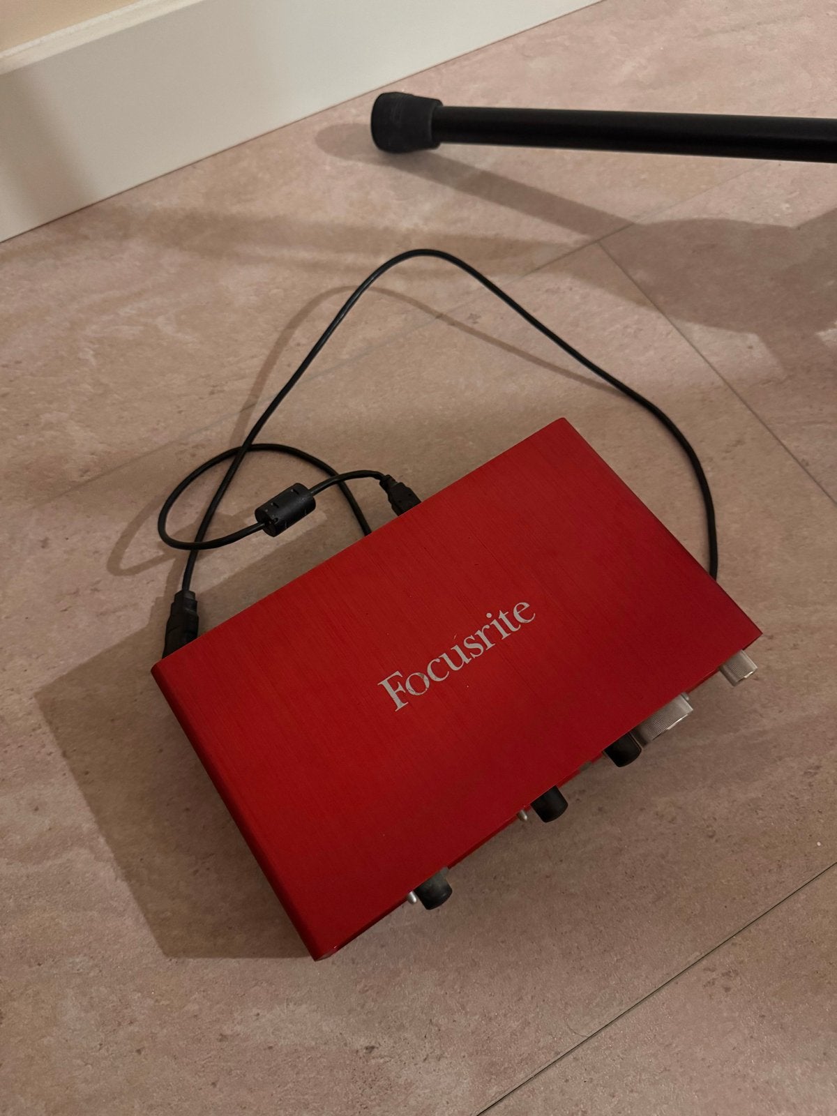 Focusrite Scarlett 2i4 (2nd Gen), Ophalen of Verzenden, Gebruikt, Minder dan 5 kanalen, Microfooningang