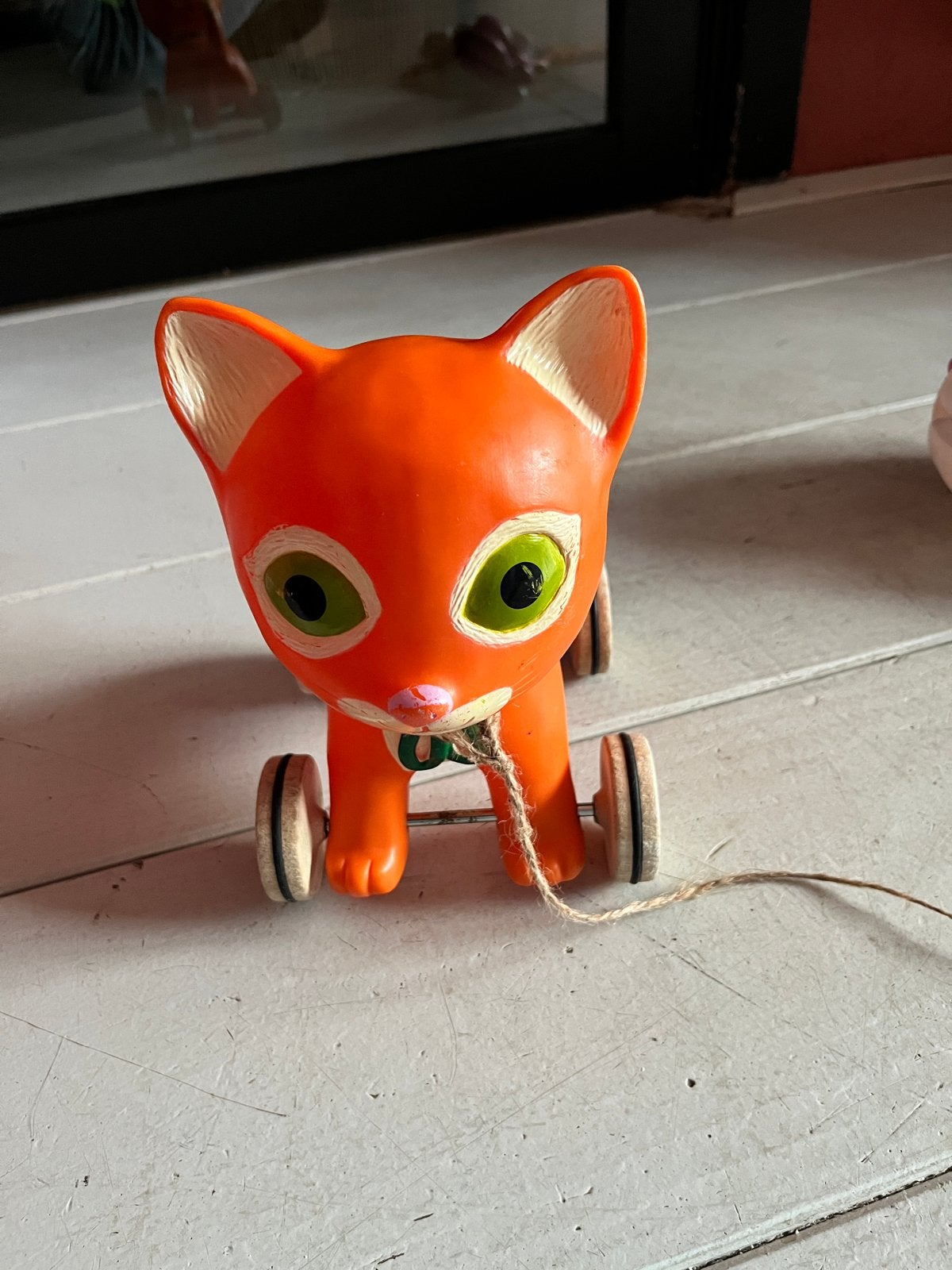 Speelgoed poes met touw - Gebruikt, klaar voor ronde twee!, Ophalen, Gebruikt, Overige typen, Met wieltjes
