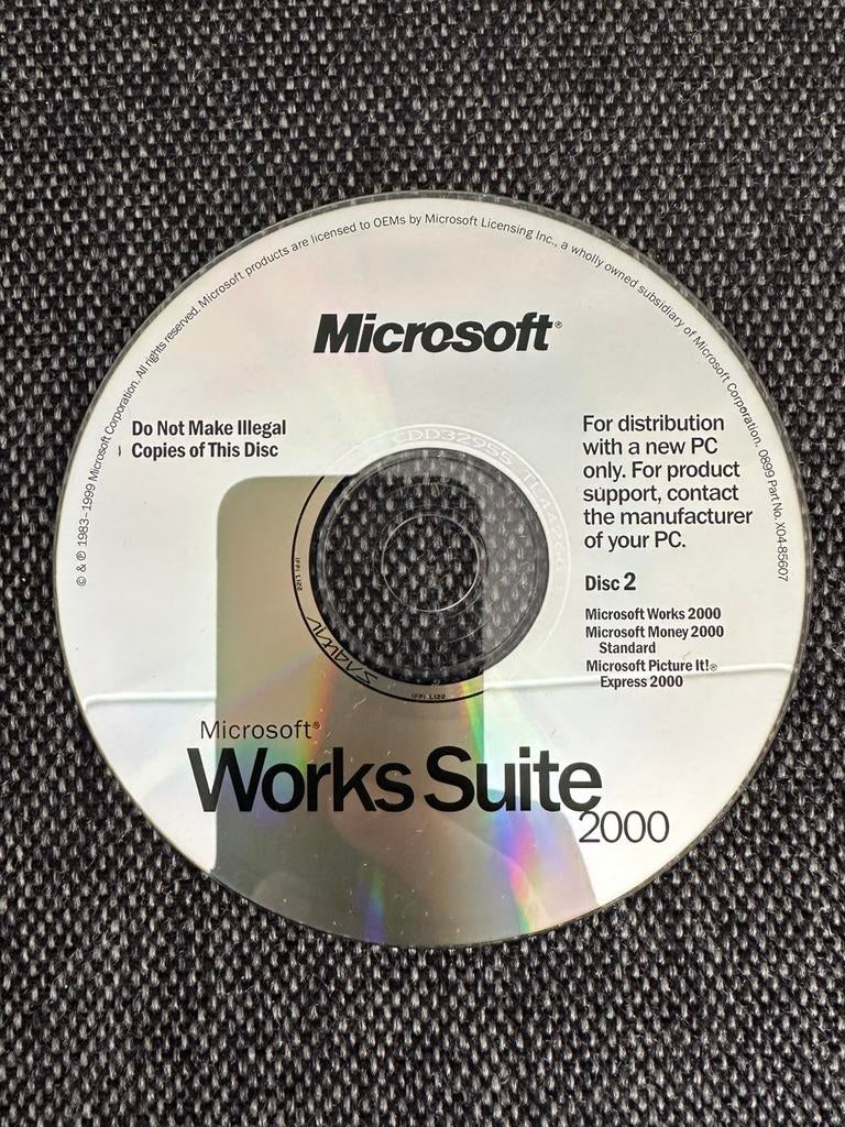 CD Microsoft Works Suite 2000, Ophalen of Verzenden, Zo goed als nieuw