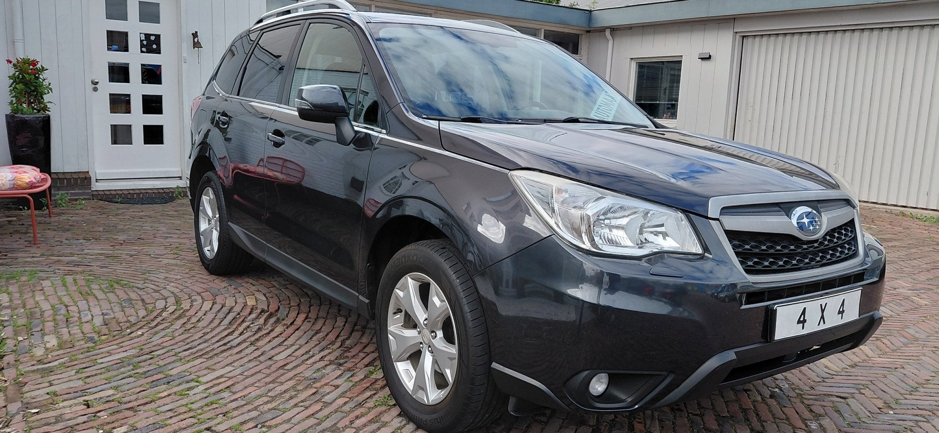 Subaru Forester 2.0 Luxury 4 X 4 Automaat, van 1E Eigenaar., Automaat, 15 km/l, 4 cilinders, Leder en Stof