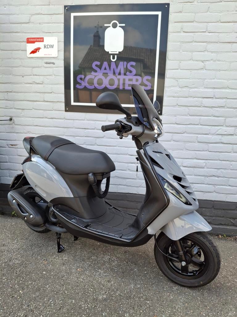 Piaggio Zip | 2024 | 7070 KM, Ophalen, Gebruikt