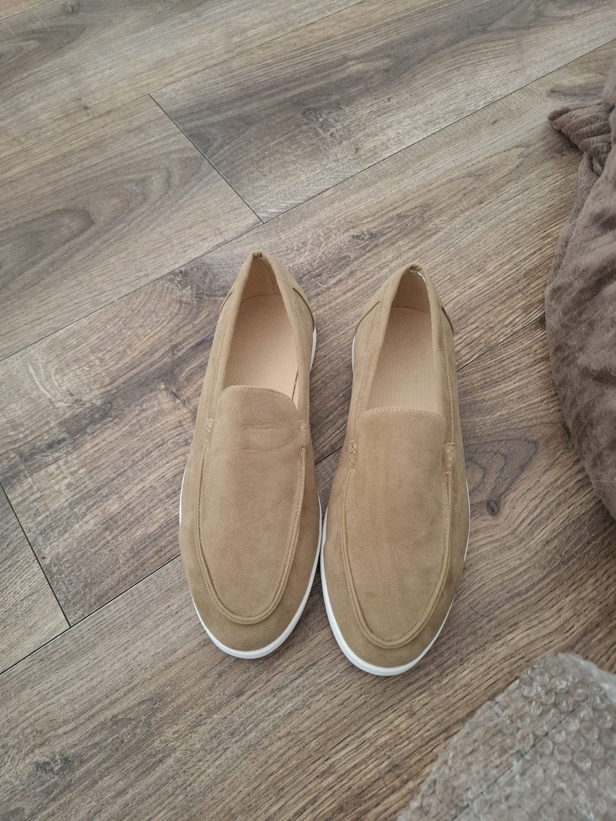 Nieuwe beige/taupe loafers, maat 44 (valt klein), Loafers, Overige kleuren, Nieuw, Ophalen of Verzenden