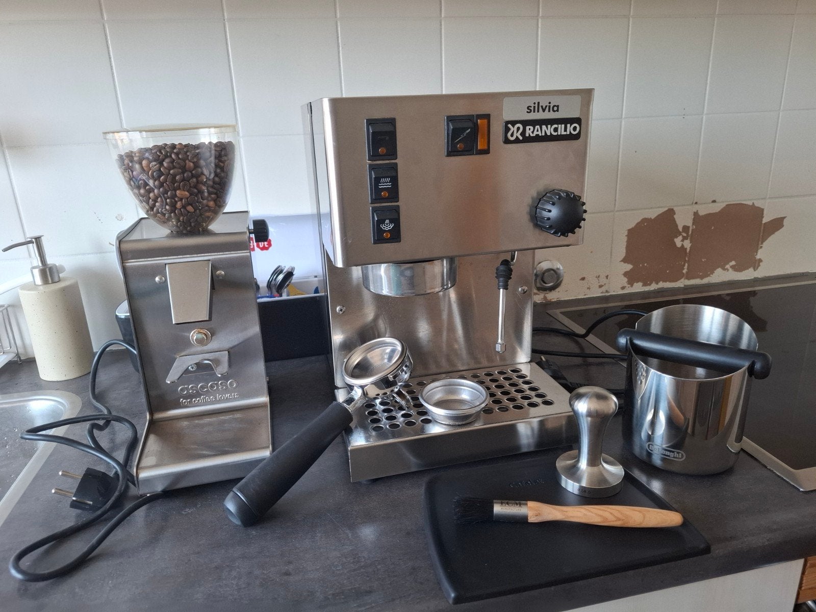 Rancilio silvia Espressomachine + Ascaso bonenmaler, Ophalen, Espresso apparaat, Koffiebonen, Zo goed als nieuw