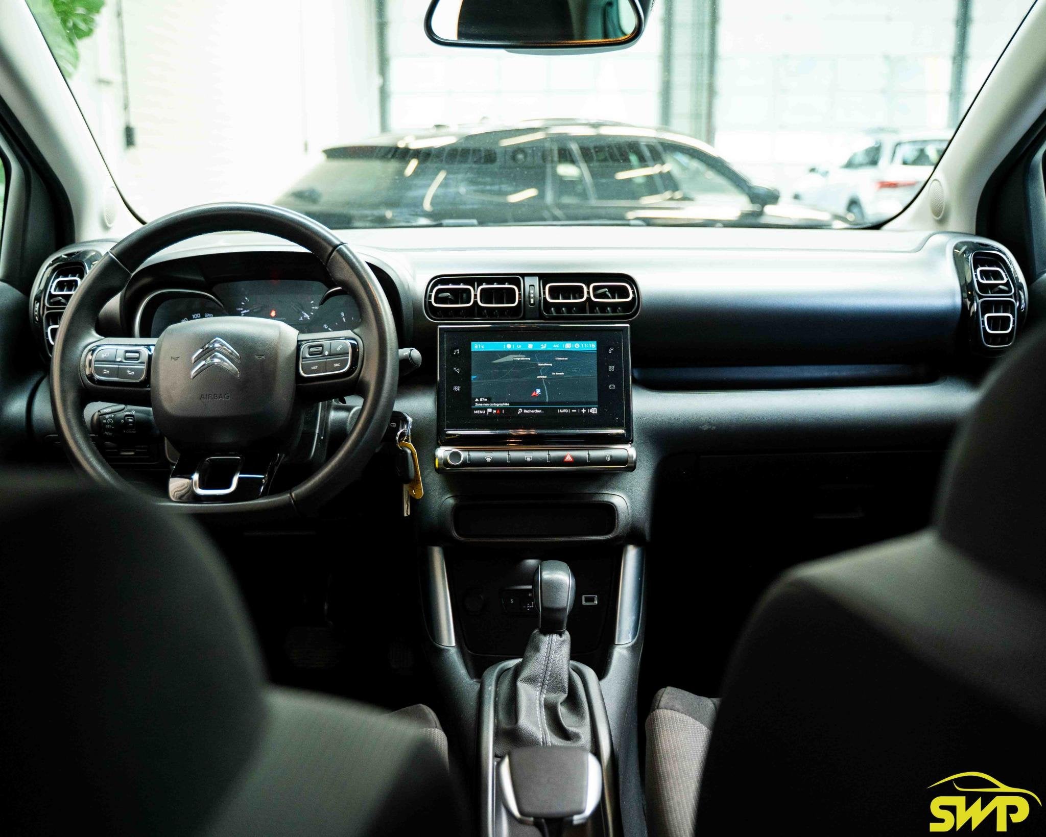 Citroen C3 Aircross 1.2 PureTech S&S Shine | Camera | Navi, Auto's, Stof, Gebruikt, Euro 6, 1199 cc