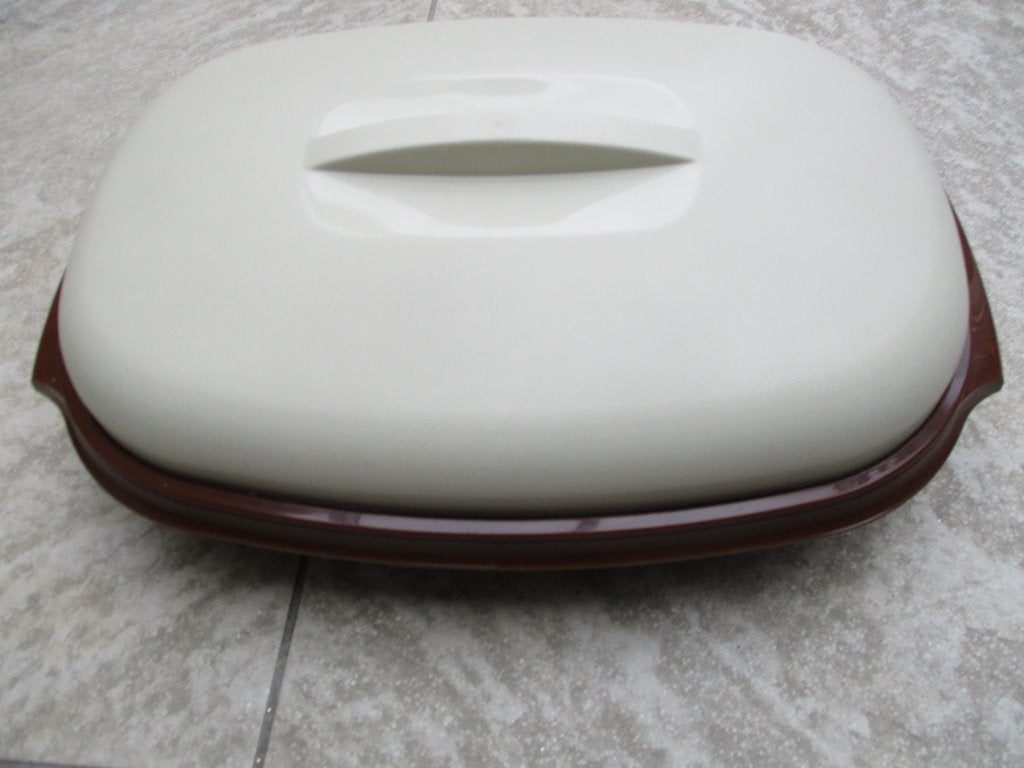 Tupperware magnetron stomer bruin 1273-11, Bruin, Zo goed als nieuw, Bak of Kom, Met deksel