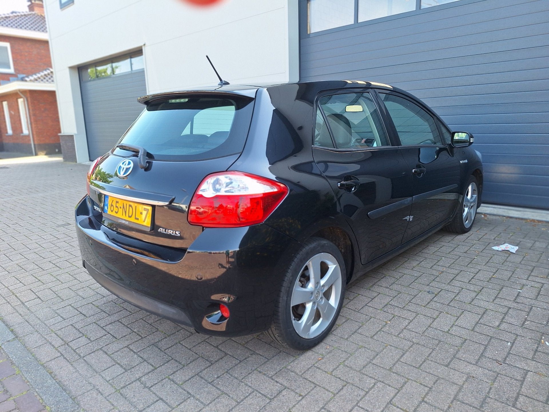 Toyota Auris | 1.8 Full Hybrid Executive | Airco | Cruise co, Euro 5, Gebruikt, 4 cilinders, Zwart