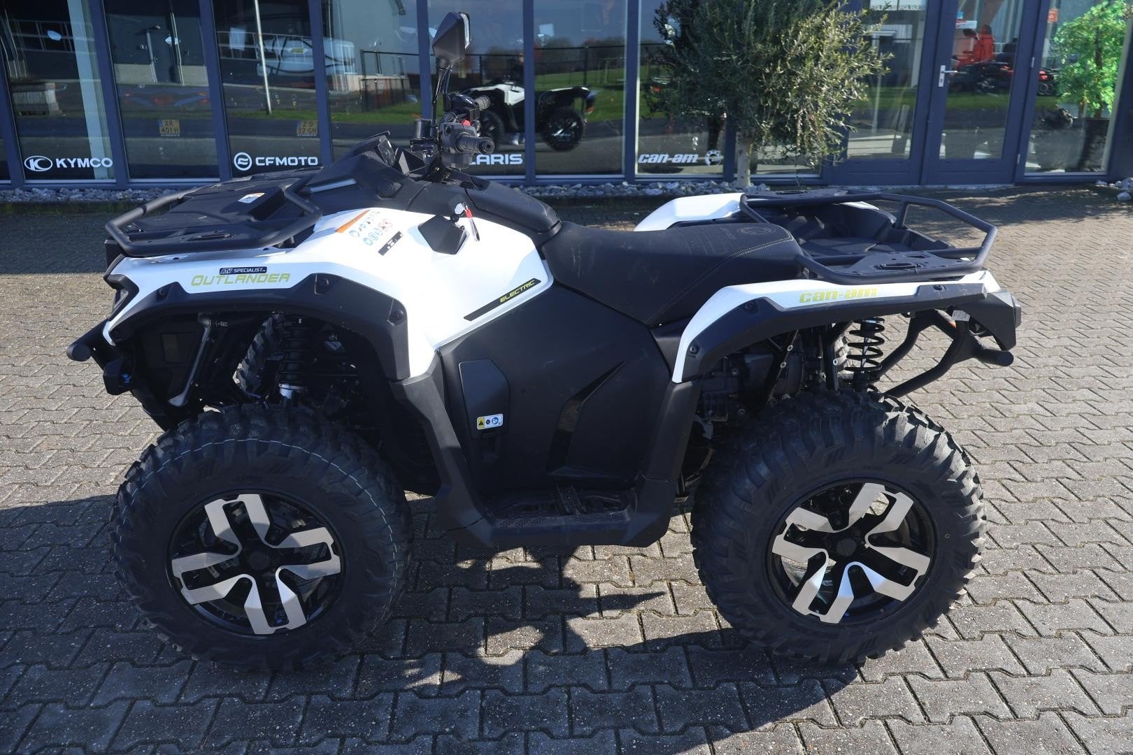 CAN-AM Outlander EV QUAD Elektrische (bj 2026), Motoren, Quads en Trikes, BRP Can am, Infobrpbenelux@brp.com, Uchy 4-6
1006  Lausanne
