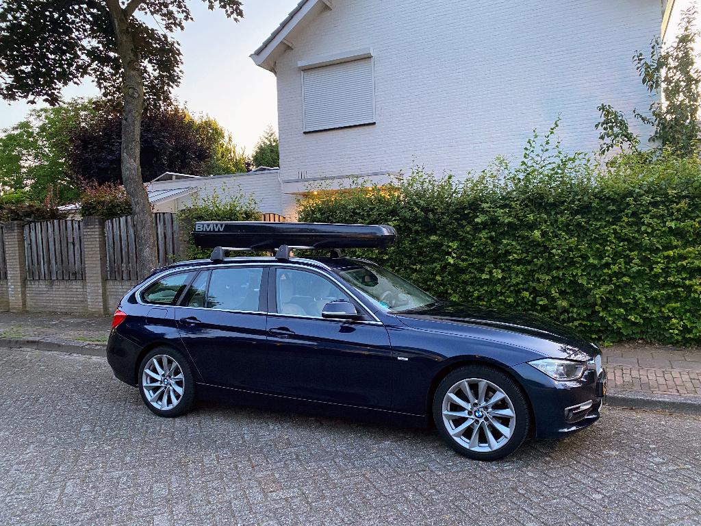Complete BMW Dakkoffer inclusief Dakdragers voor F31 3-serie, Ophalen, Gebruikt