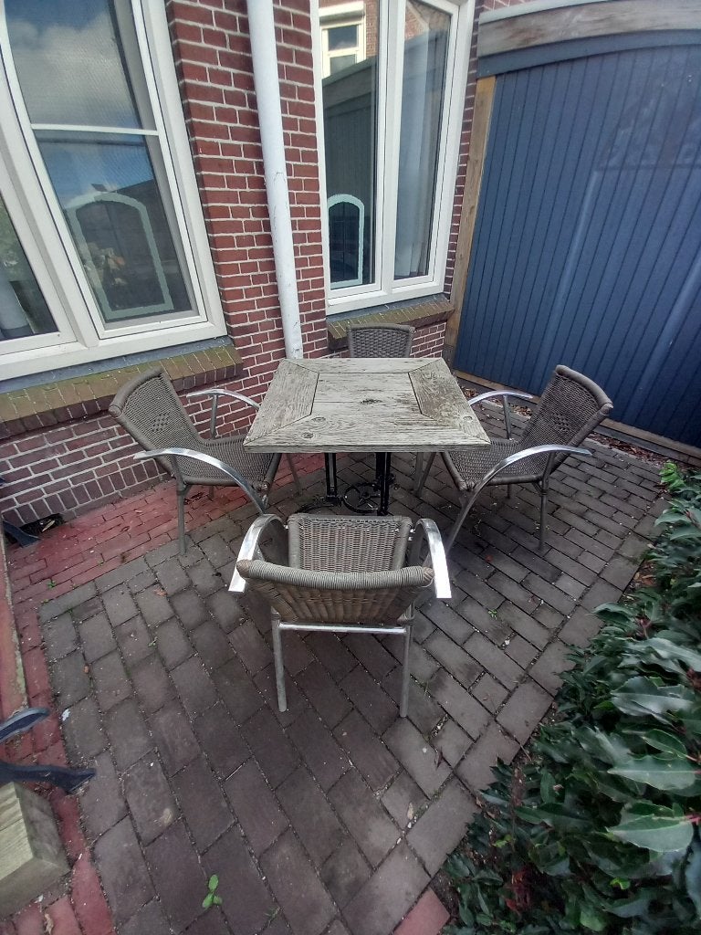 Tafeltje met 4 stoelen, Tuin en Terras, Ophalen, Gebruikt, Vierkant, Hout