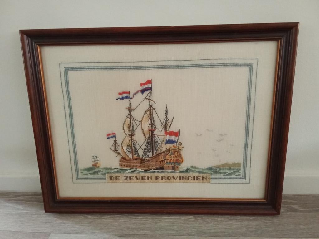 Borduurwerk 'De Zeven Provinciën' - 1911 - 37 x 48 cm, Ophalen