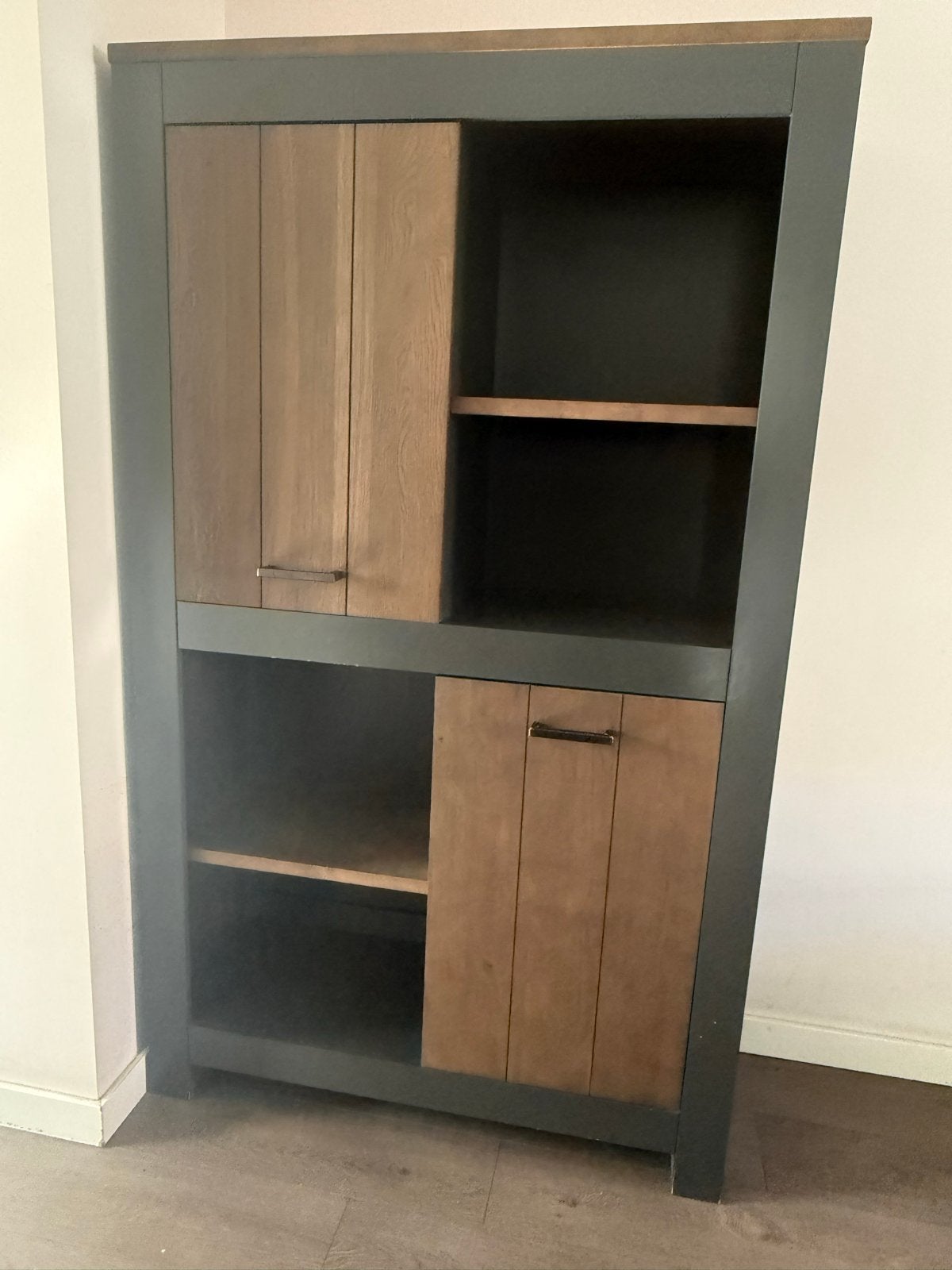 Complete set: Salontafel, Dressoir en Boekenkast