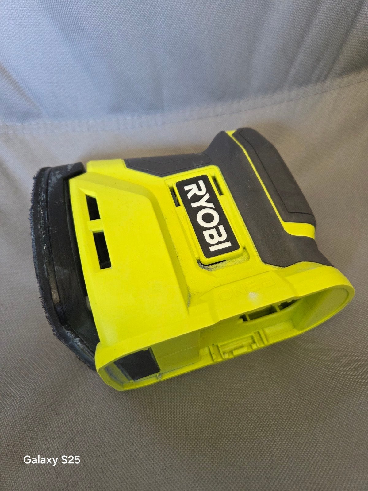 Ryobi RPS18 Vlakschuurmachine met accu en lader, Ophalen