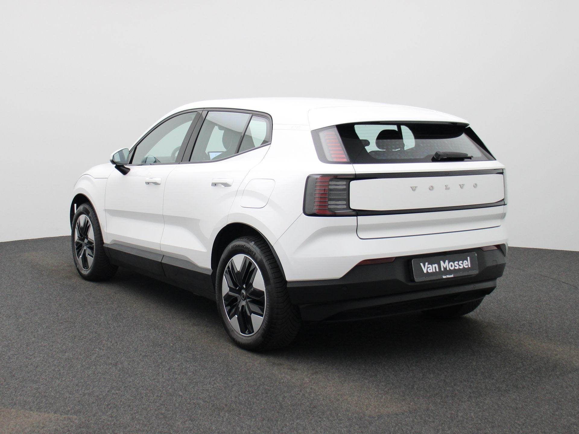 Volvo EX30 P5 Long Range Core | Apple Carplay / Android Auto, Auto's, Volvo, Automaat, 12 maanden, Gebruikt, 1600 kg