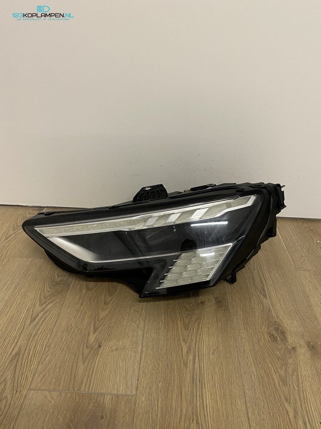 Audi A3 8Y Full Led koplamp links