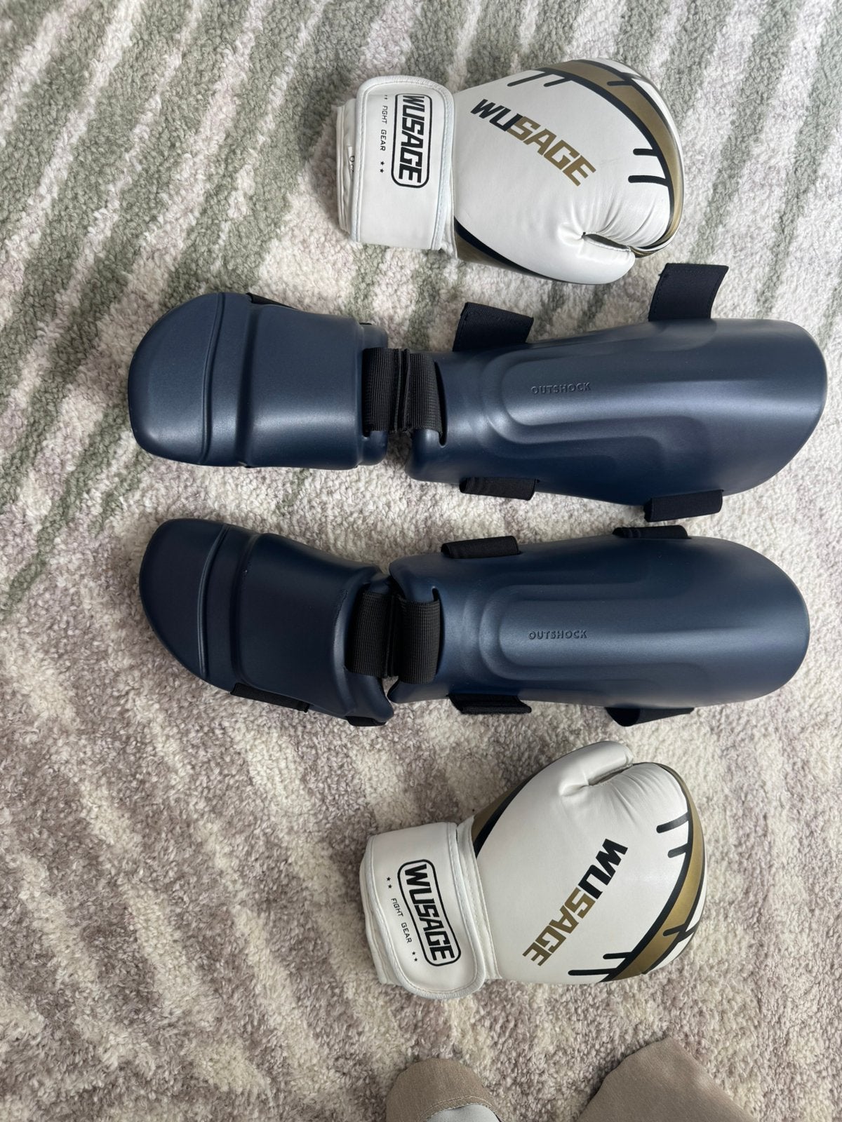 Kinder boks handschoen en voetbescherm, Ophalen of Verzenden, Zo goed als nieuw, Bokshandschoenen