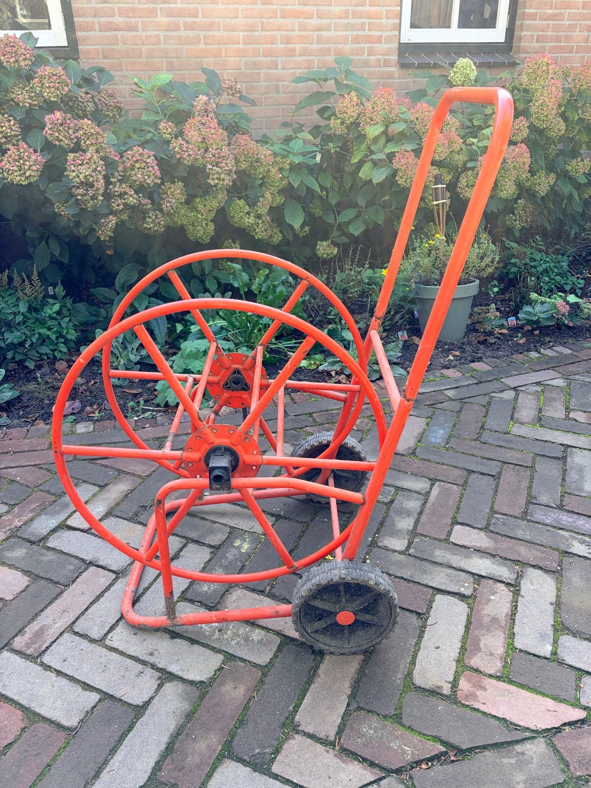 Oranje tuinslanghaspel op wielen - Gebruikt, Ophalen, Gebruikt, Tuinslanghaspel
