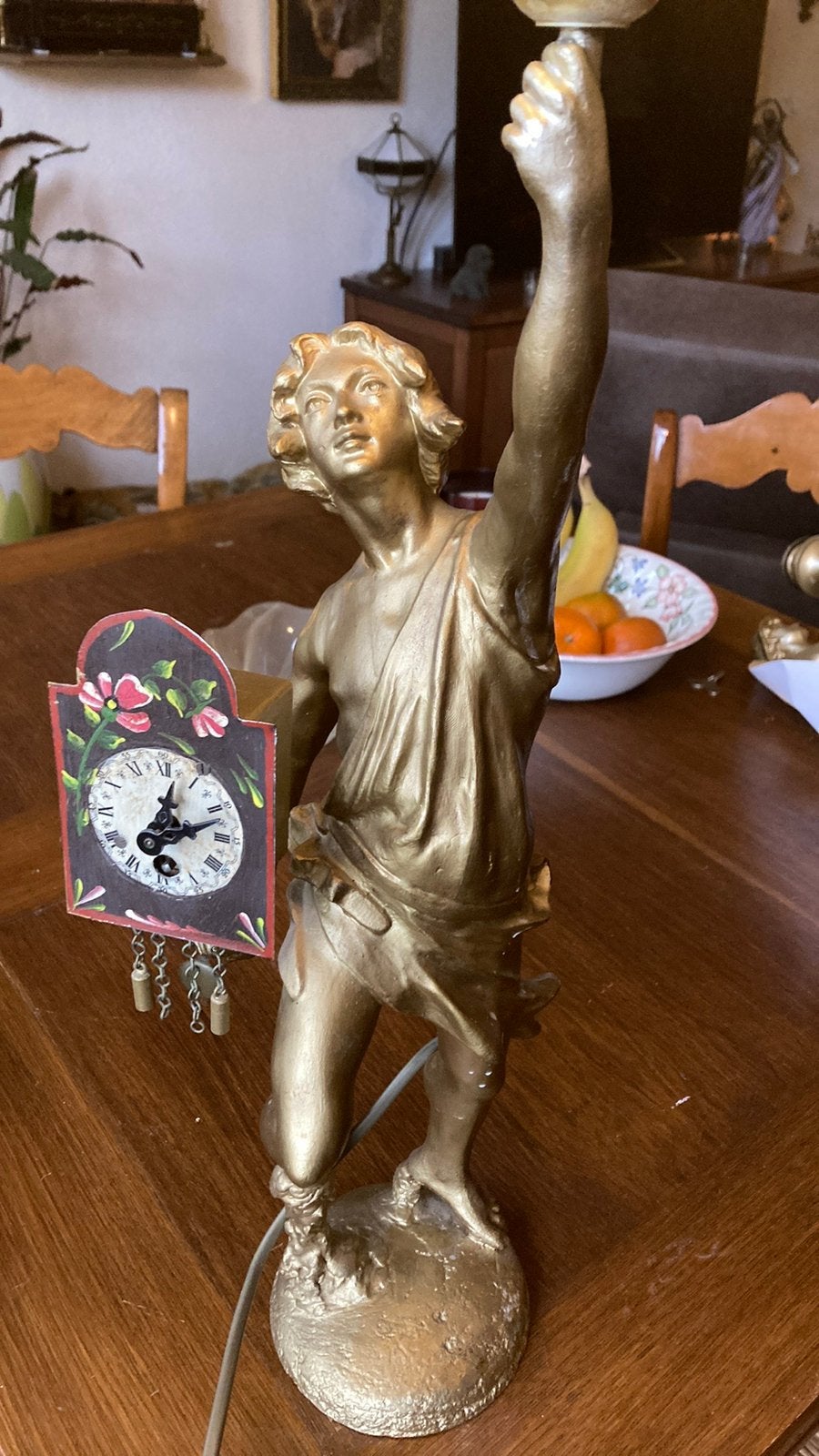 Zeaar metalen beeld met lamp en miniatuur klokje, Antiek en Kunst, Kunst | Beelden en Houtsnijwerken, Ophalen of Verzenden