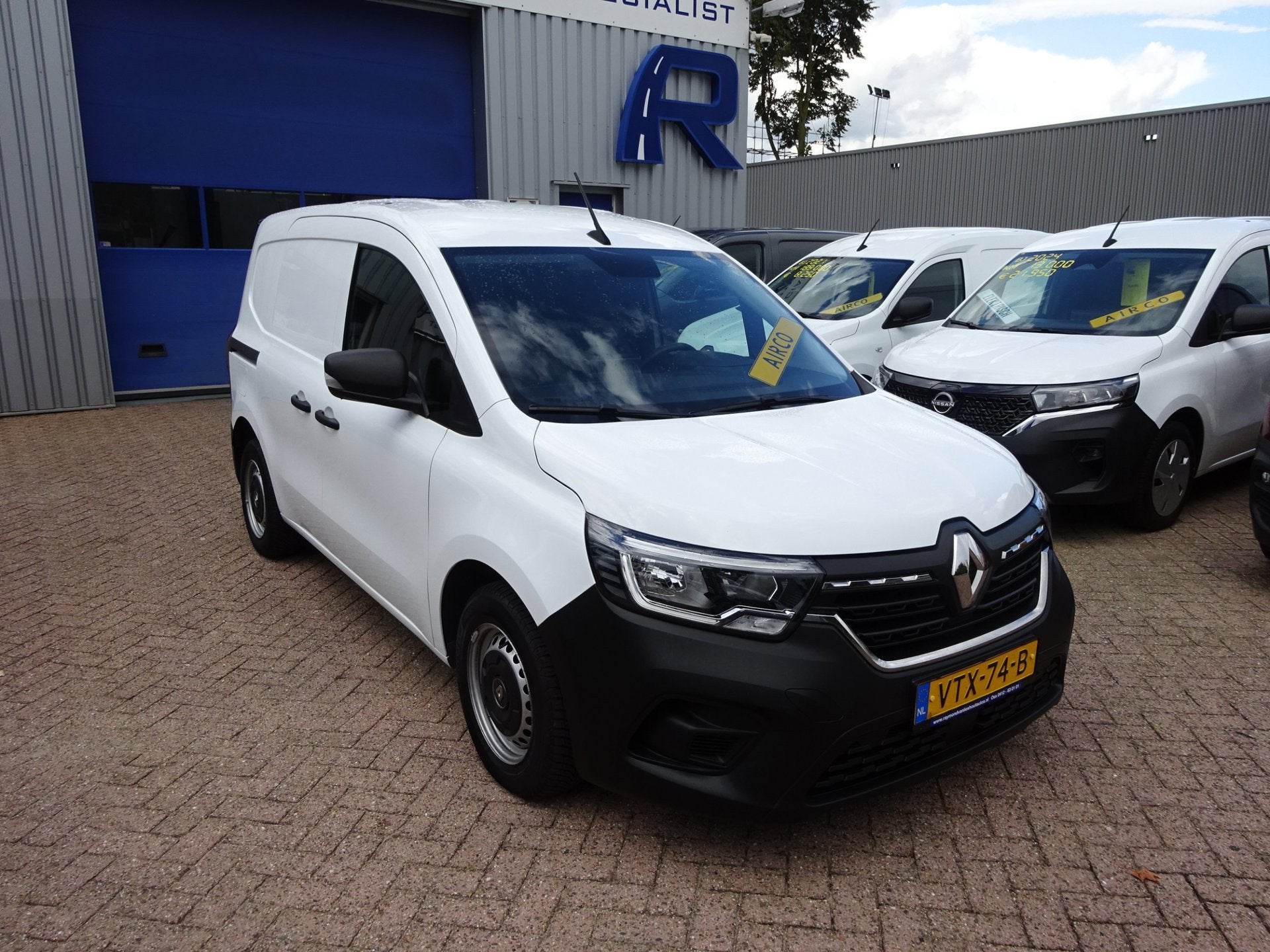 Renault Kangoo 1.5 Blue dCi Comfort AIRCO NAVI CRUISE CONTRO, Auto's, Voorwielaandrijving, Dealer onderhouden, Stof, Gebruikt