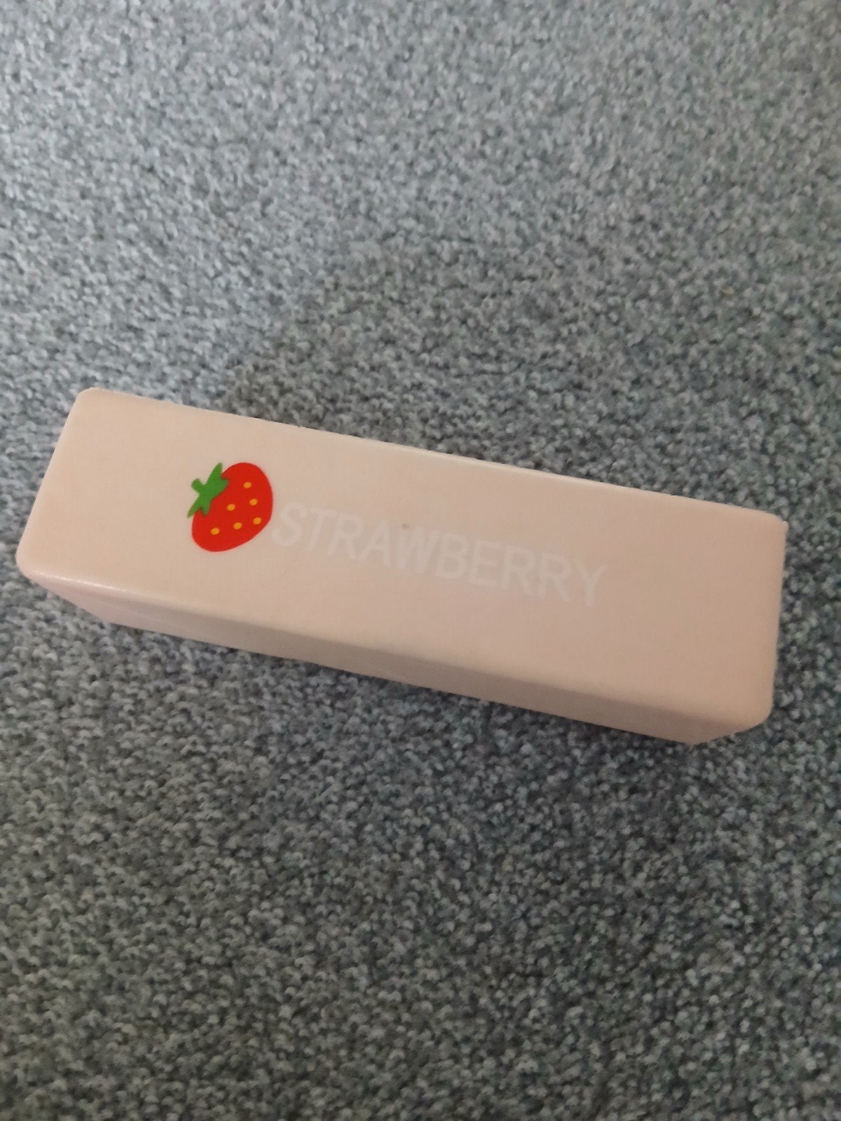 Aardbei Butter Squishy met scheurtje - €4, Ophalen of Verzenden