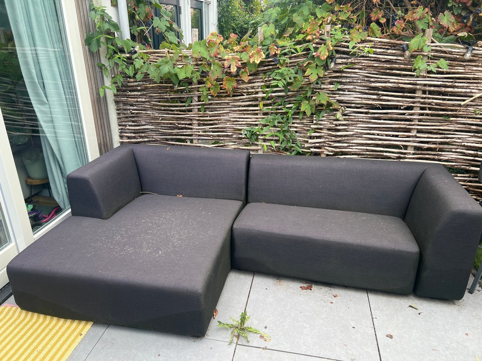 Comfortabele buiten zit loungebank, Tuin en Terras, Ophalen, Overige materialen, Gebruikt, 3 zitplaatsen