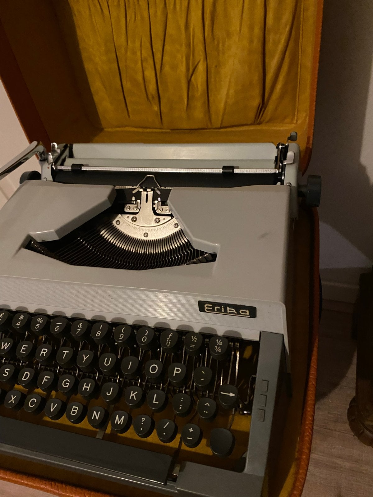 Vintage Erika typemachine met origine koffer, Diversen, Ophalen