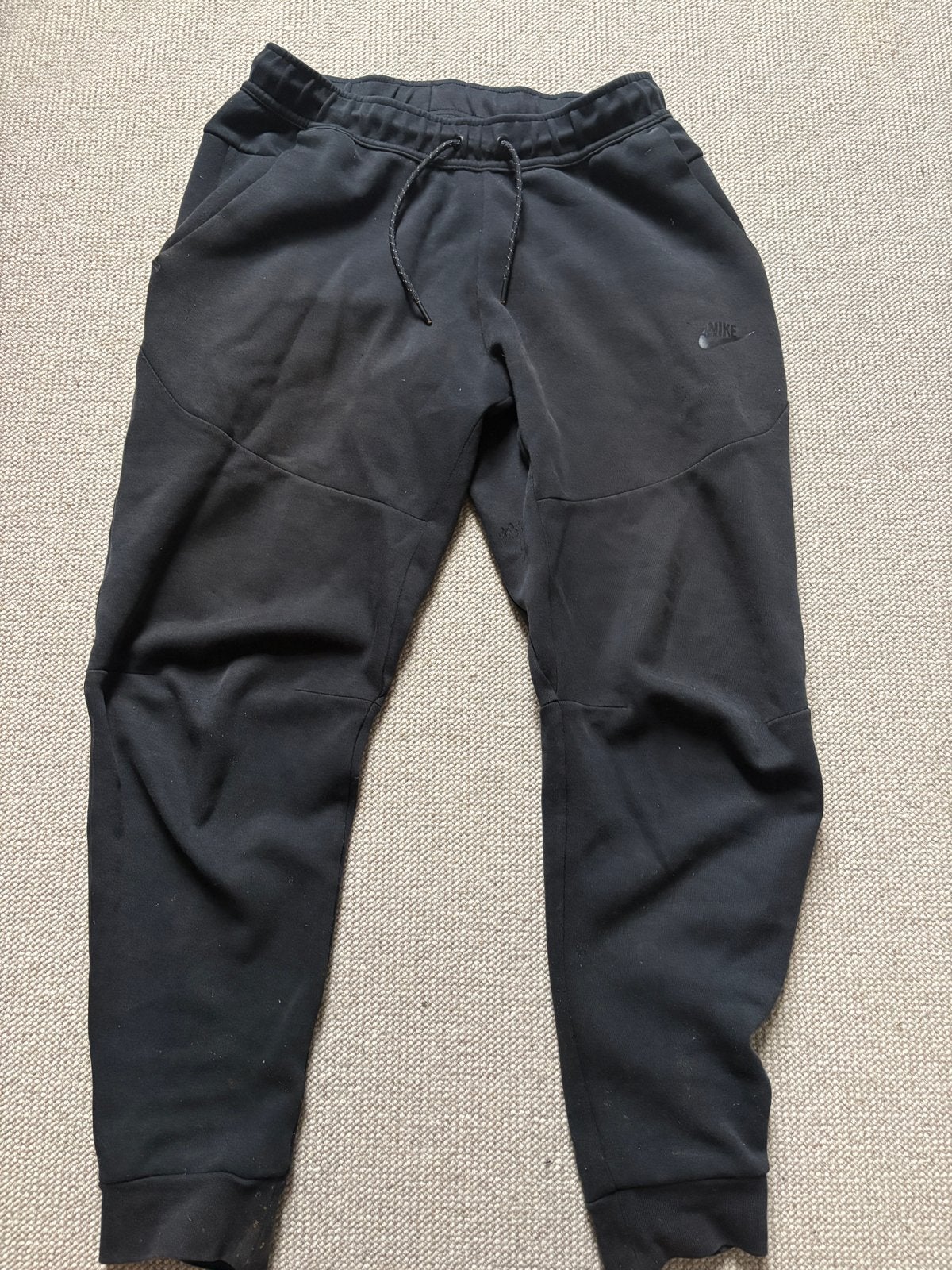 Nike Tech Fleece Joggingbroek Zwart Maat S, Zwart, Ophalen of Verzenden, Gedragen, Algemeen