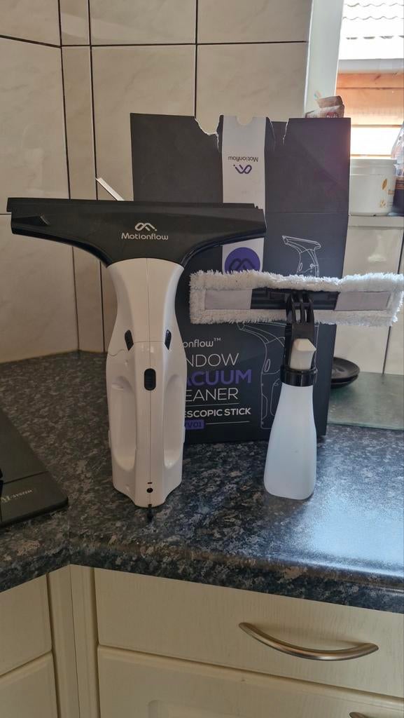 Motionflow Raamwisser / Window Vacuum Cleaner met oplader, Ophalen of Verzenden, Raamwisser of Trekker