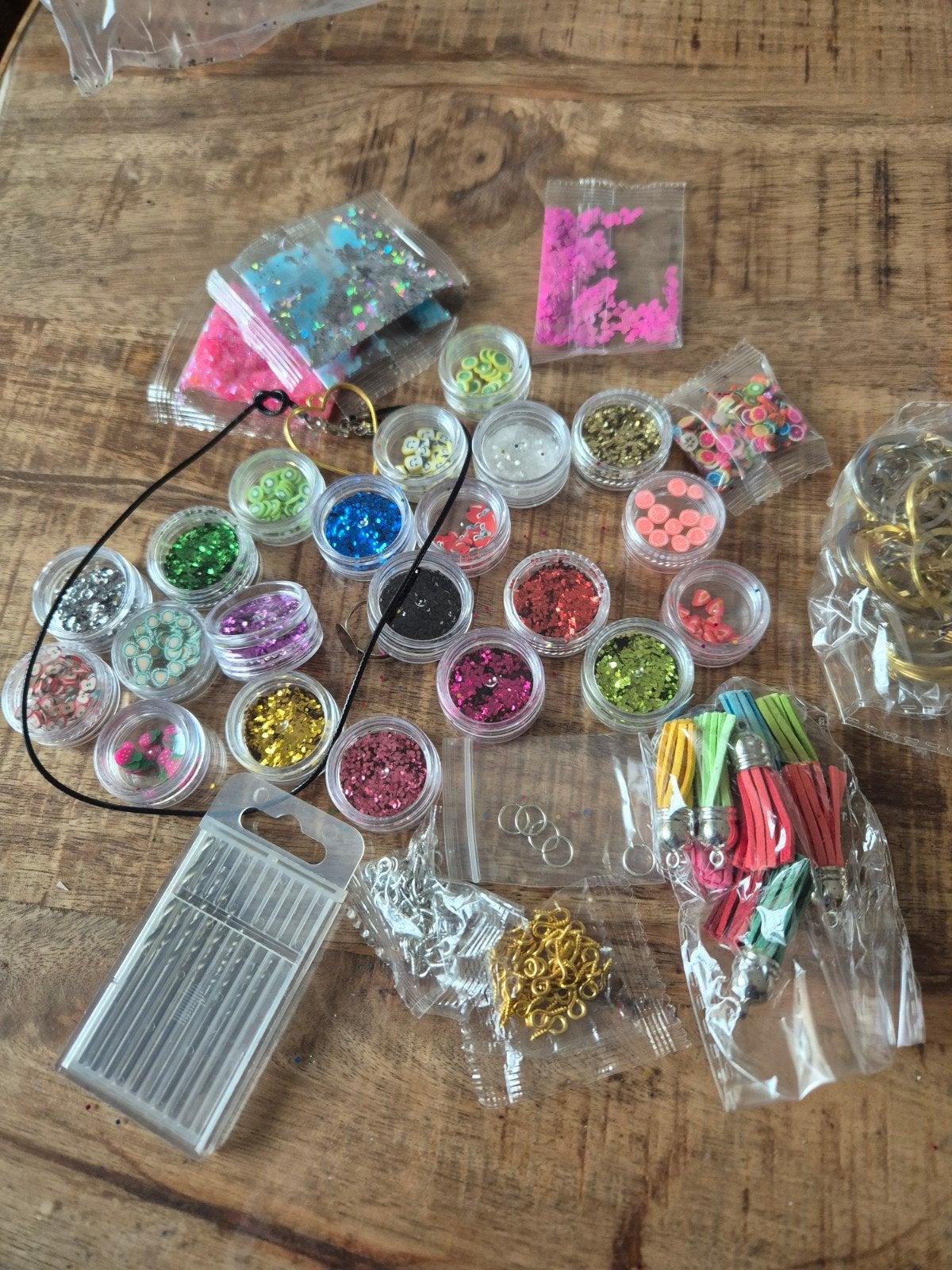 Complete sieraden- en knutselset (glitter & meer!), Ophalen of Verzenden, Zo goed als nieuw, Overige typen