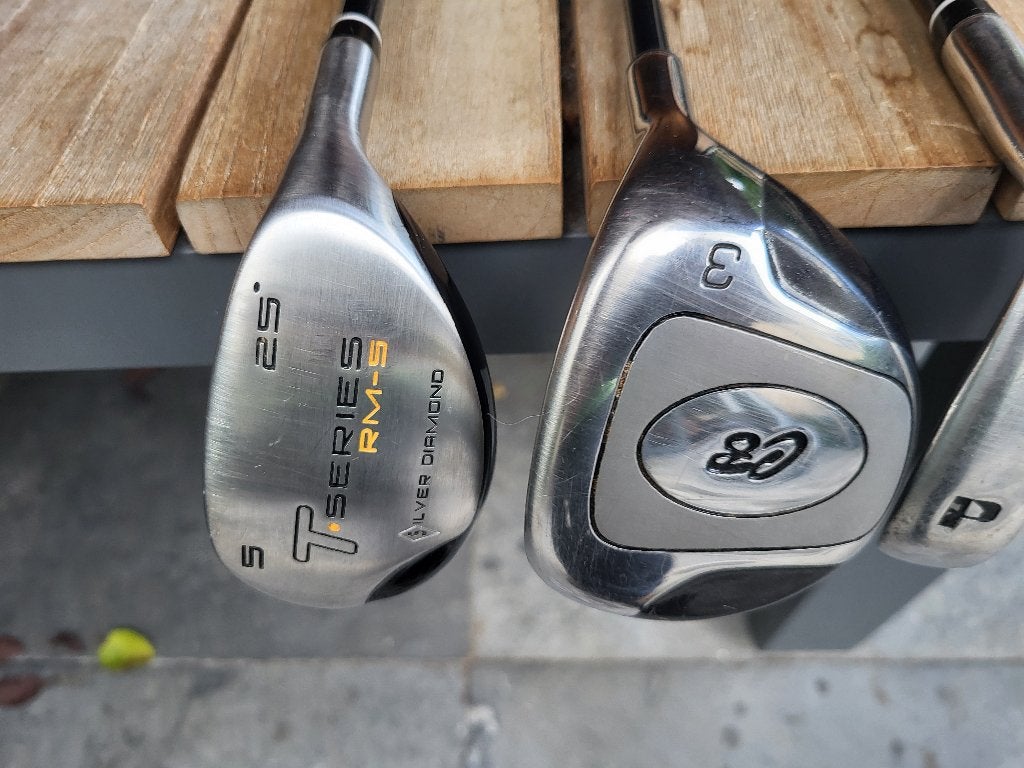 Foto 6 van Rechtshandige beginners golfset of oefenset voor op de baan