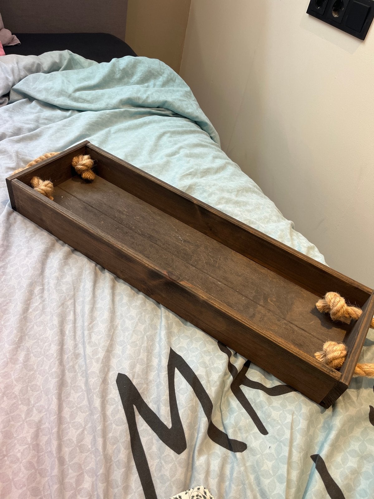 Decoratief dienblad van hout met touw handvatten, Ophalen, Hout, Bruin, Landelijk