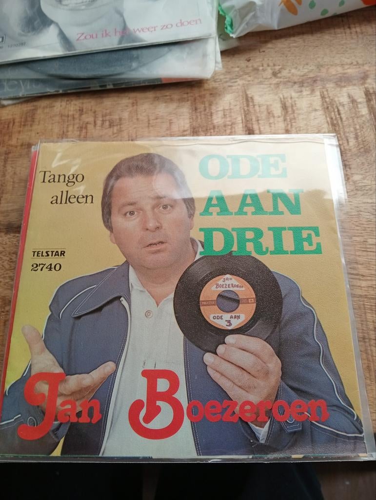 Jan boezeroen - ode aan drie, Ophalen of Verzenden, Zo goed als nieuw, Overige formaten, Levenslied of Smartlap