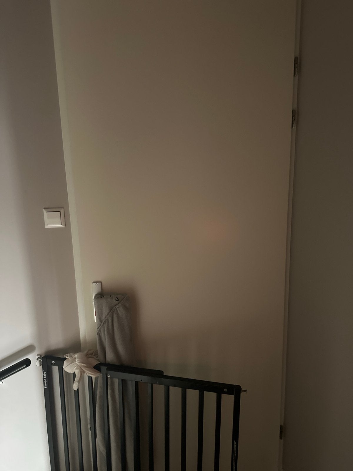 Gezocht: Svedex opdekdeur 88x231,5 rechtsdraaiend incl. kozi, Doe-het-zelf en Verbouw, Deuren en Horren, Gebruikt, 80 tot 100 cm
