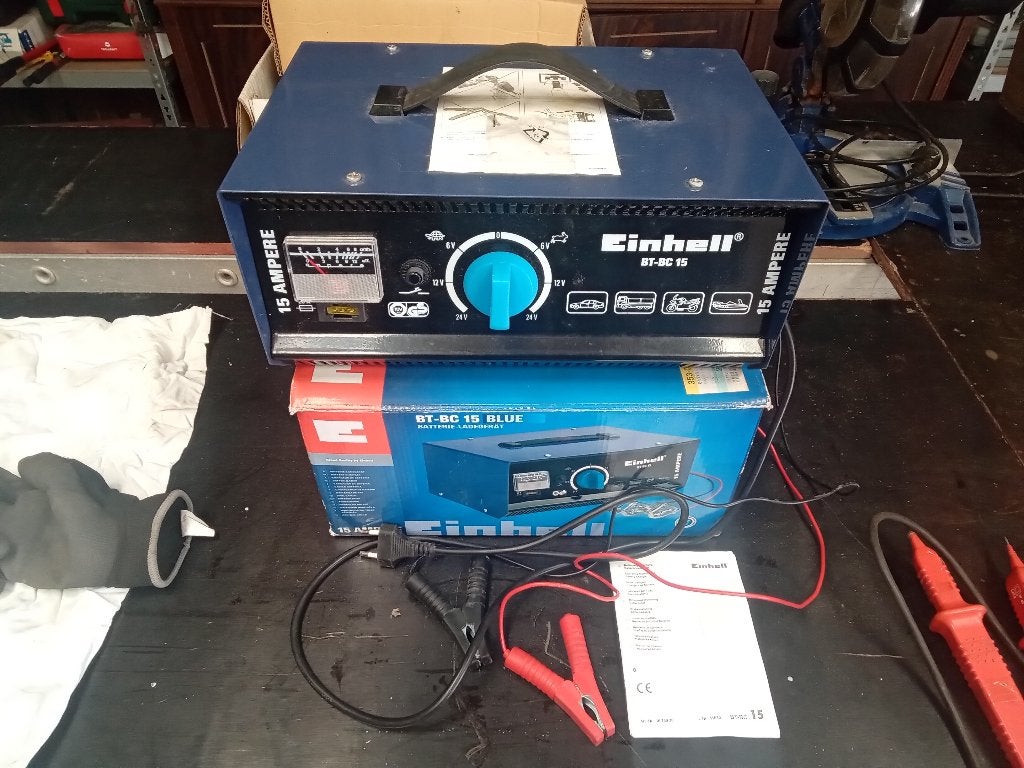 Einhell acculader, Ophalen, Nieuw