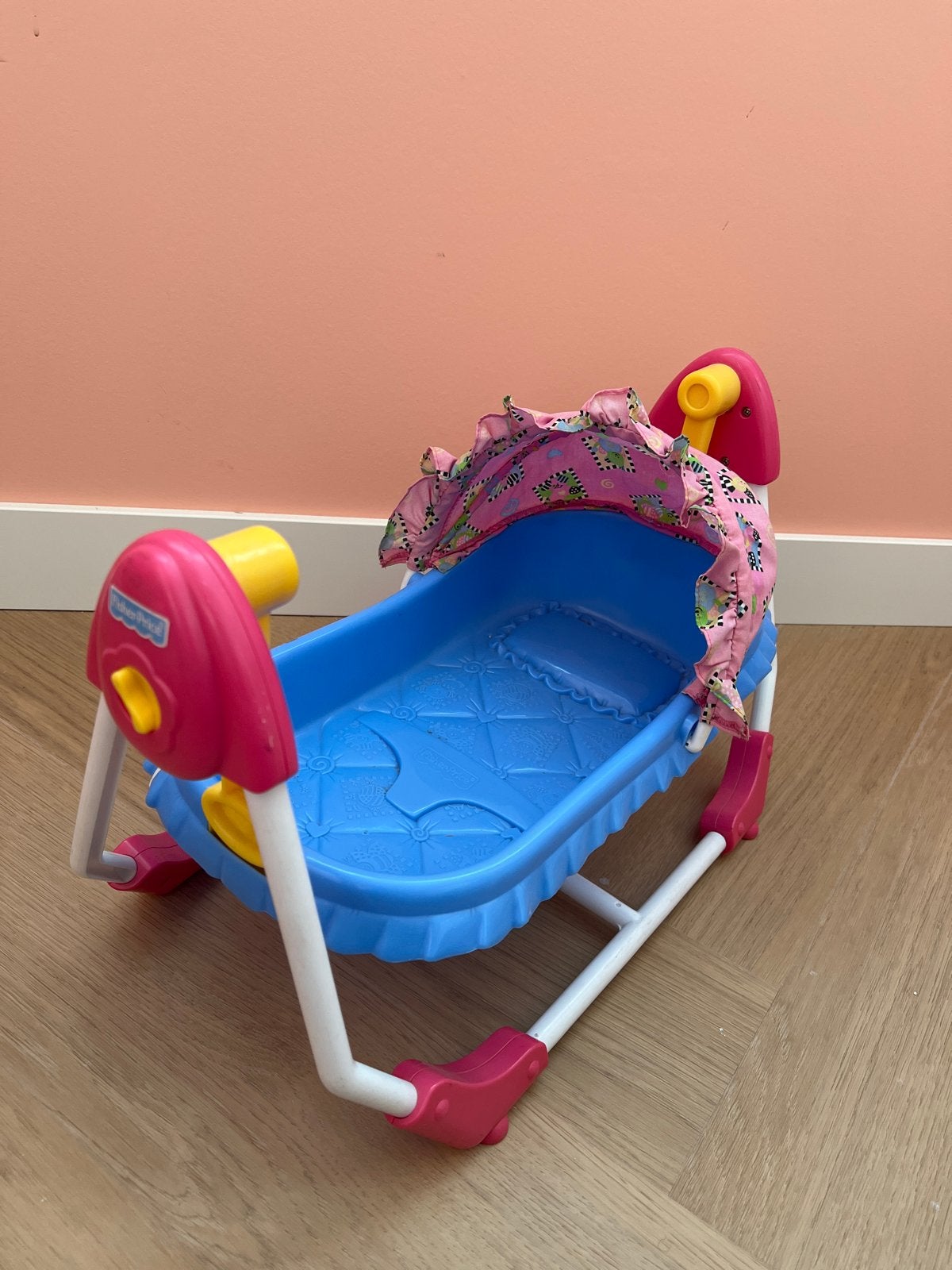 Fisher-Price Wiegje voor Babypop - Roze/Blauw, Ophalen of Verzenden, Gebruikt, Speelset