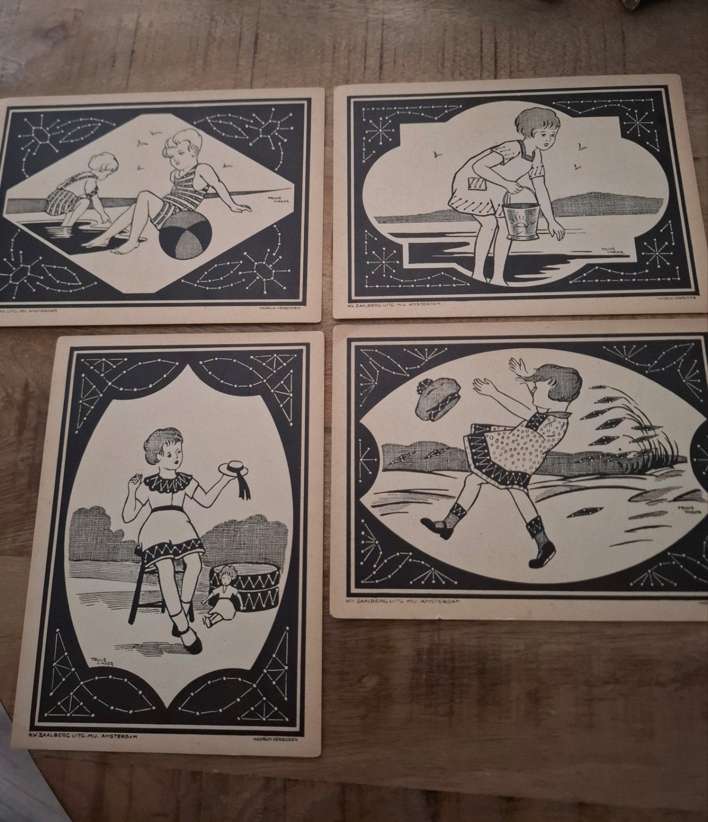 4 Oude Borduurkaarten - NV Zaalberg Uitg. Mij. Amsterdam, Ophalen of Verzenden, Gebruikt, Handborduren, Patroon