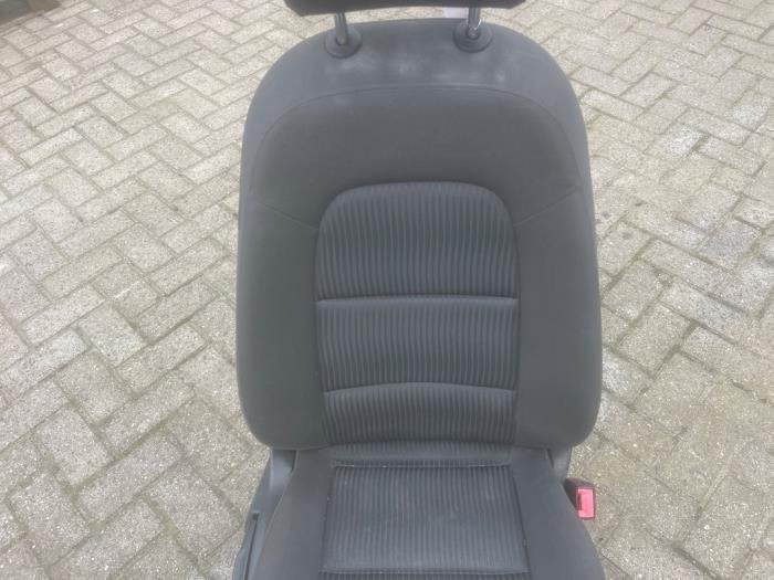 Stoel rechts van een Audi A4, Gebruikt, -, Verzenden, -