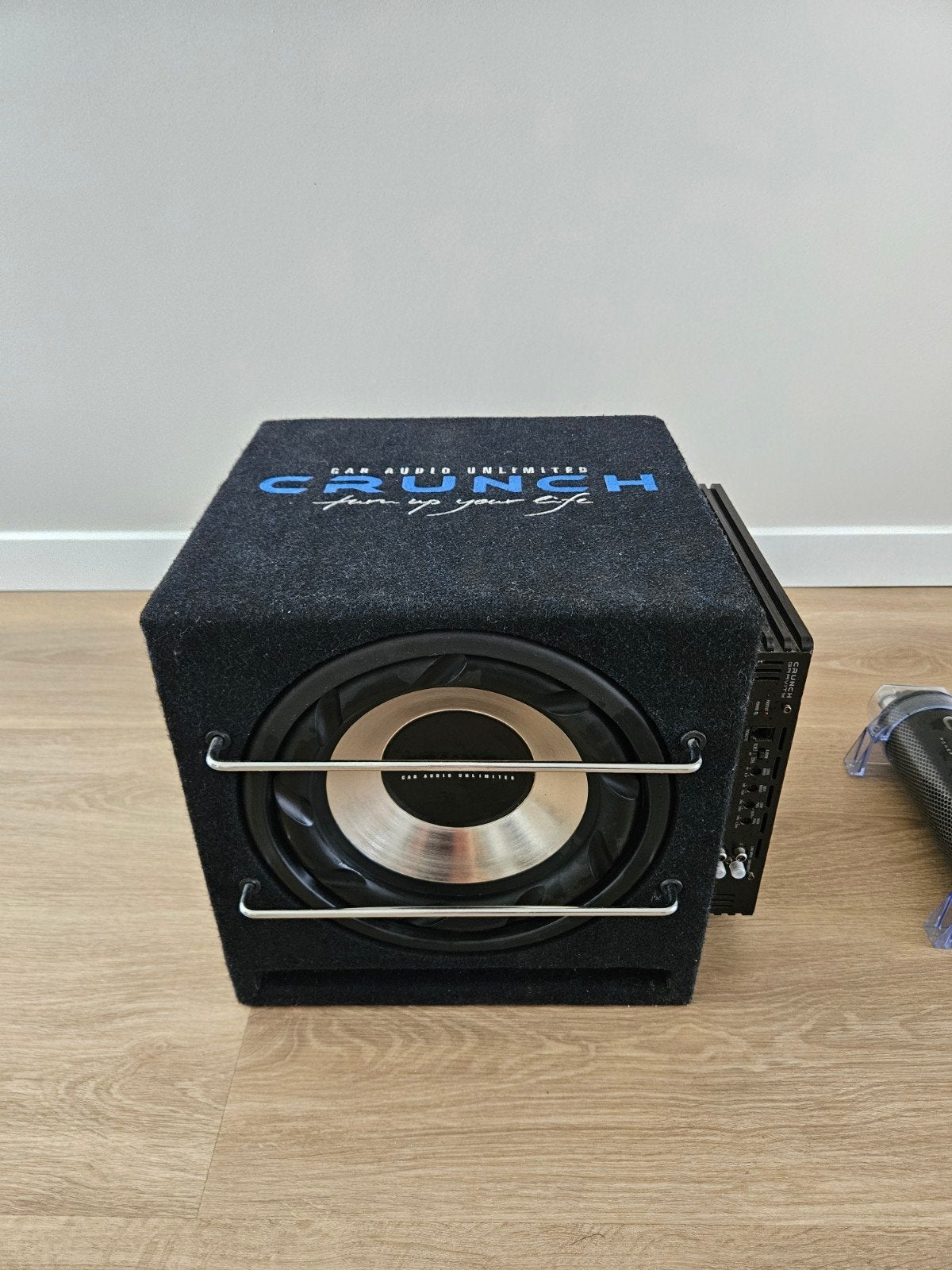 Crunch Subwoofer met Versterker en Condensator, Auto diversen, Ophalen of Verzenden, Gebruikt