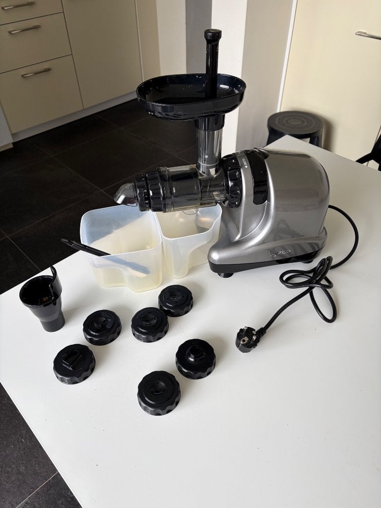 Byzoo Rhino Slowjuicer, Witgoed en Apparatuur, Juicers, Ophalen of Verzenden, Zo goed als nieuw, Elektrisch, Slowjuicer