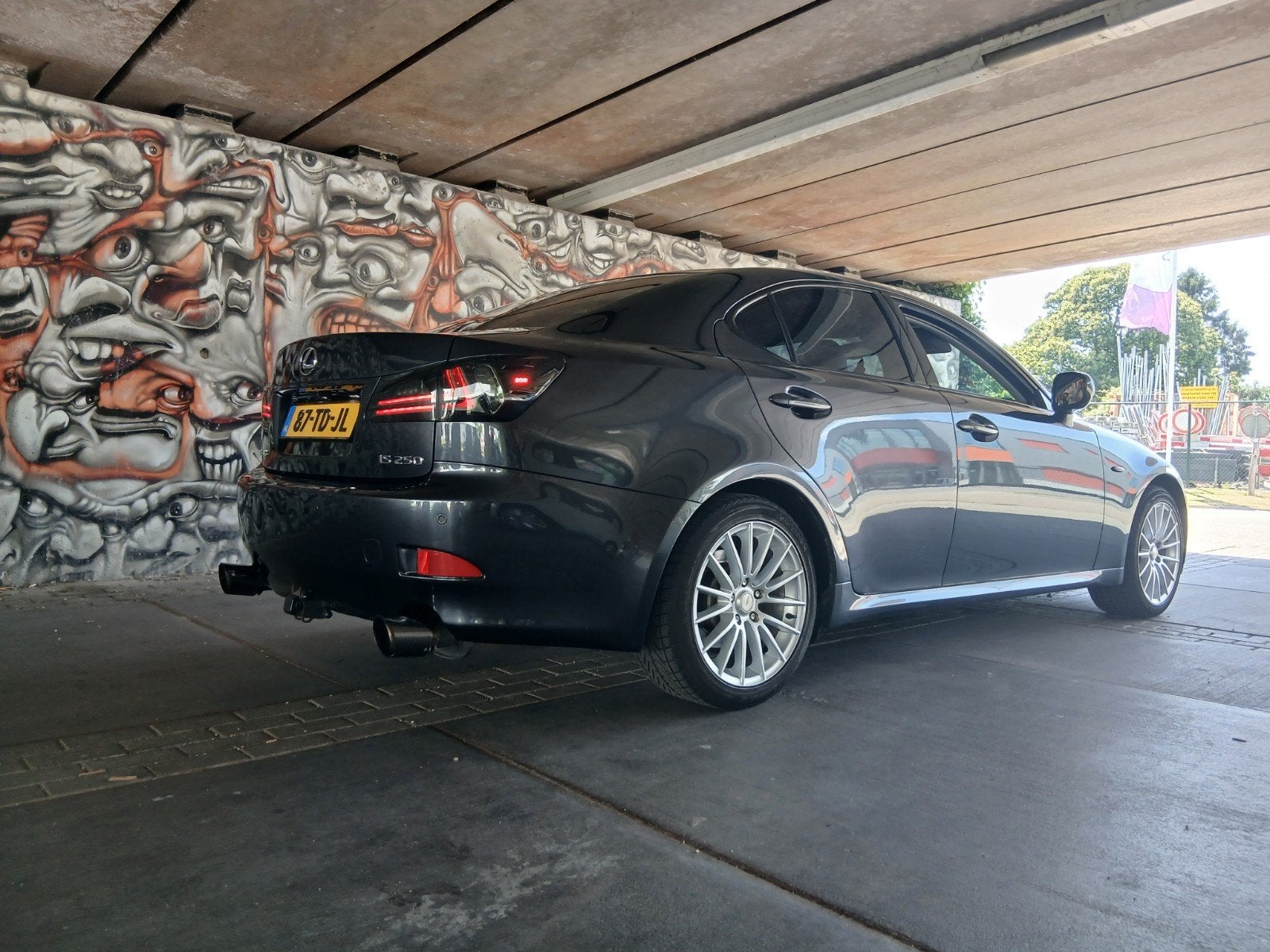Lexus IS 250 2.5 AUT 2006 Grijs, Auto's, Achterwielaandrijving, Zwart, 1535 kg, Euro 4