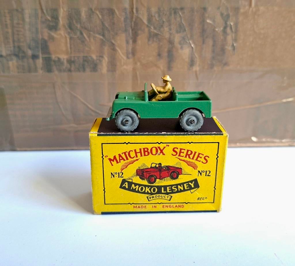 Matchbox 12 land rover, Ophalen of Verzenden, Zo goed als nieuw, Auto