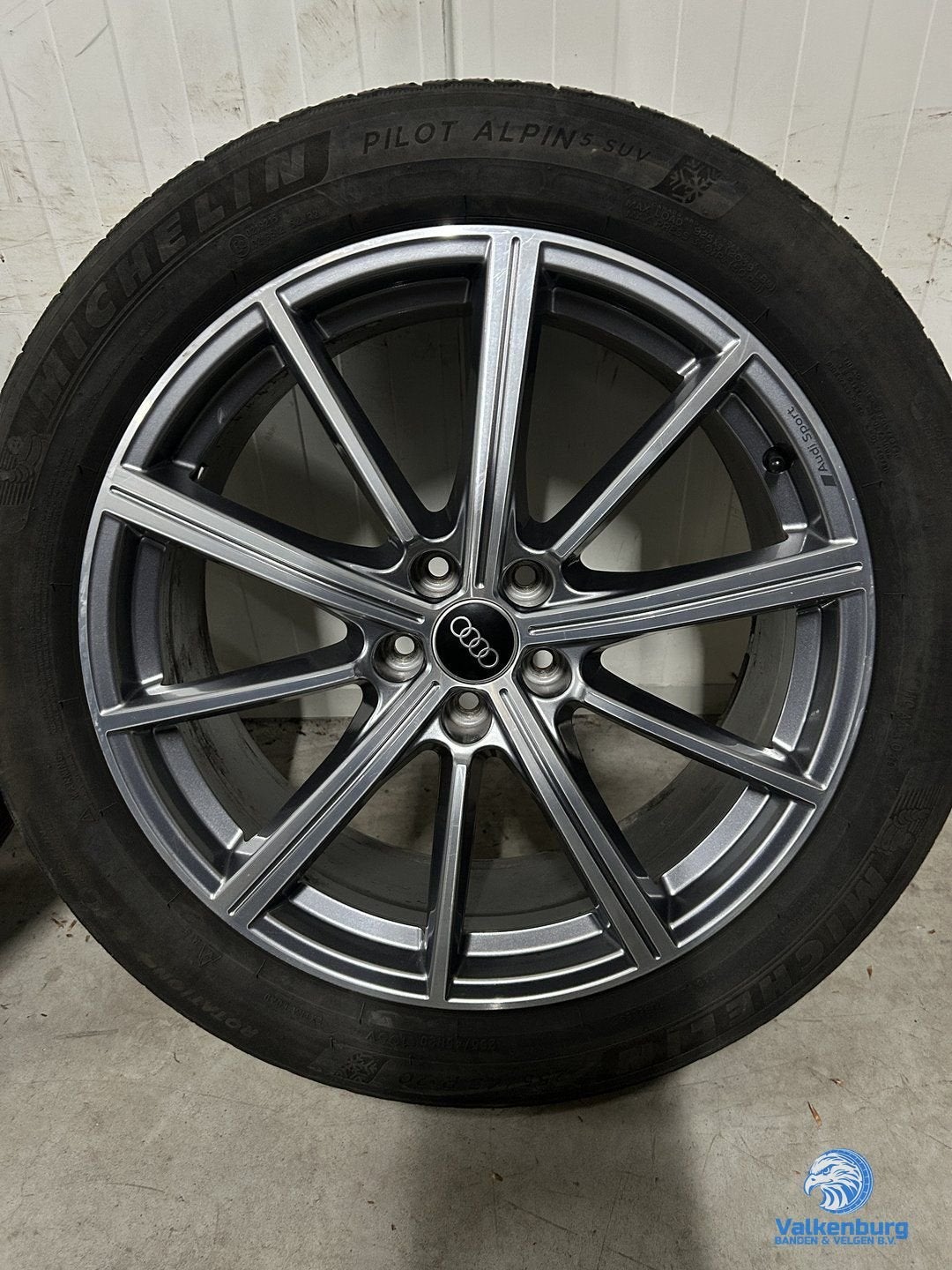 6mm! Originele Audi Sport Q5 SQ5 80A Audi Sport 20 inch velg, Auto-onderdelen, Banden en Velgen, Gebruikt, 255 mm, -, -