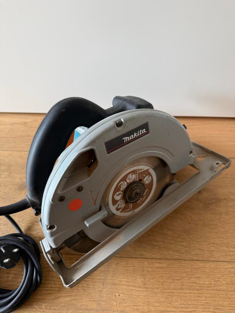 Makita invalzaag 5703R - Gebruikt, perfect werkend, Doe-het-zelf en Verbouw, Ophalen of Verzenden, Gebruikt, Invalzaag