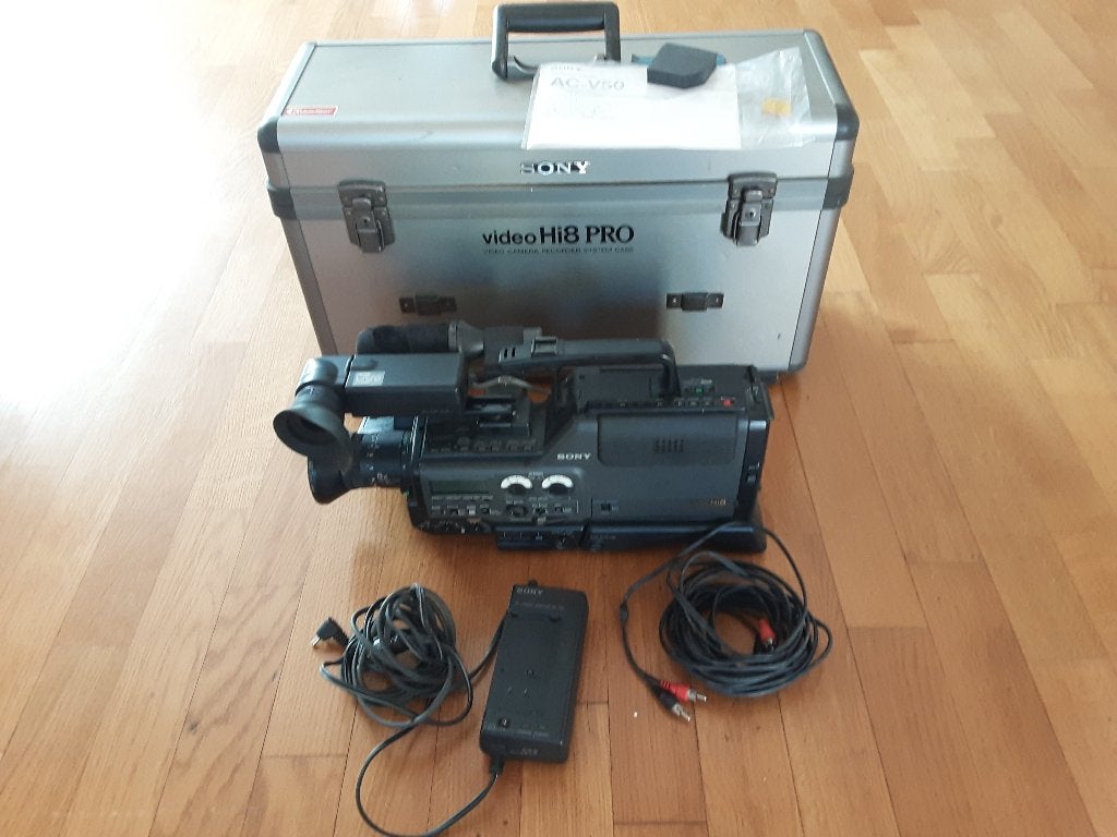 Sony Video  Hi8 PRO schouder camcorder, Ophalen, Hi 8, Camera