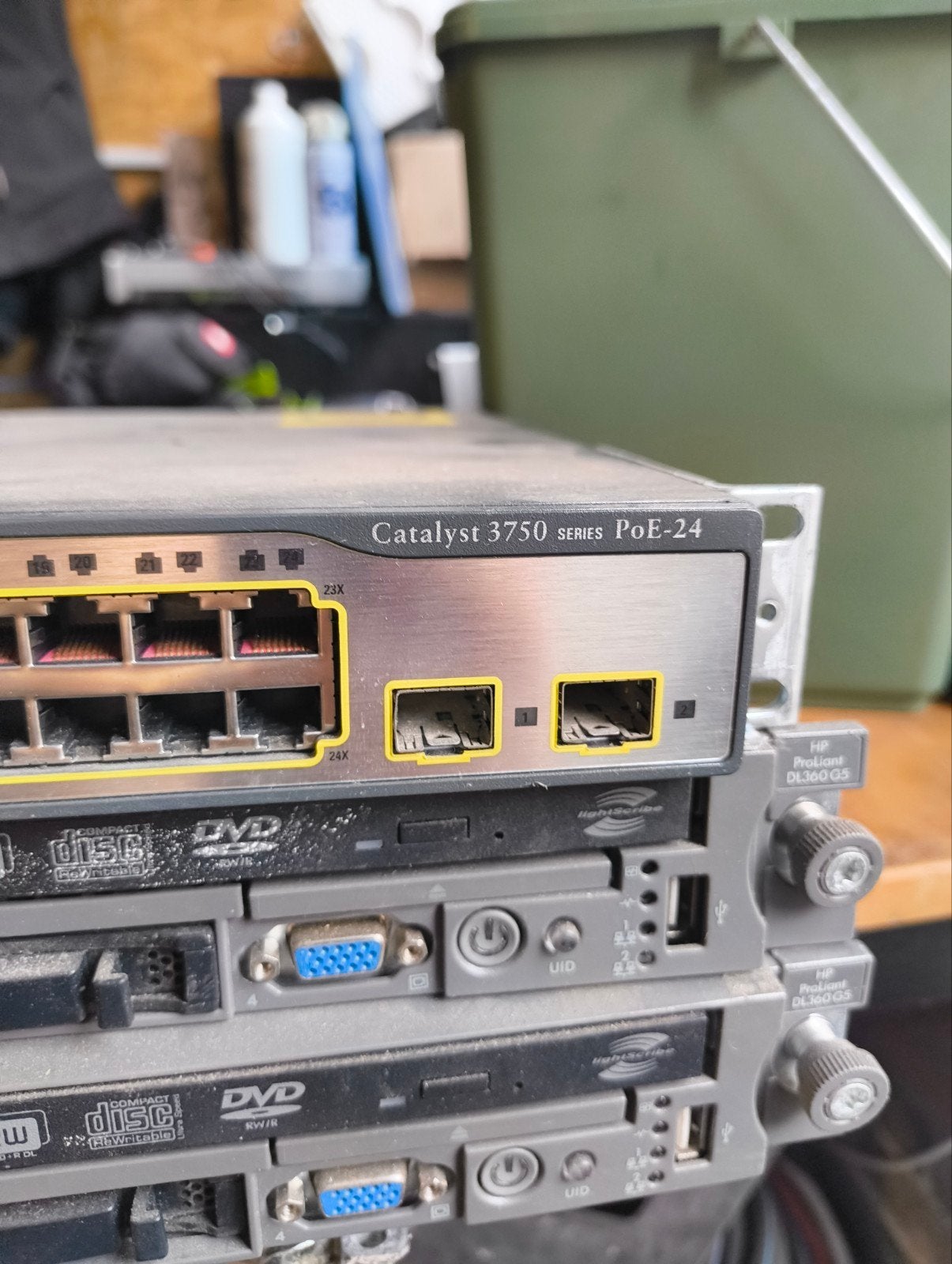 Cisco Catalyst 3750 Series PoE-24 Switch, Computers en Software, Netwerk switches, Ophalen of Verzenden