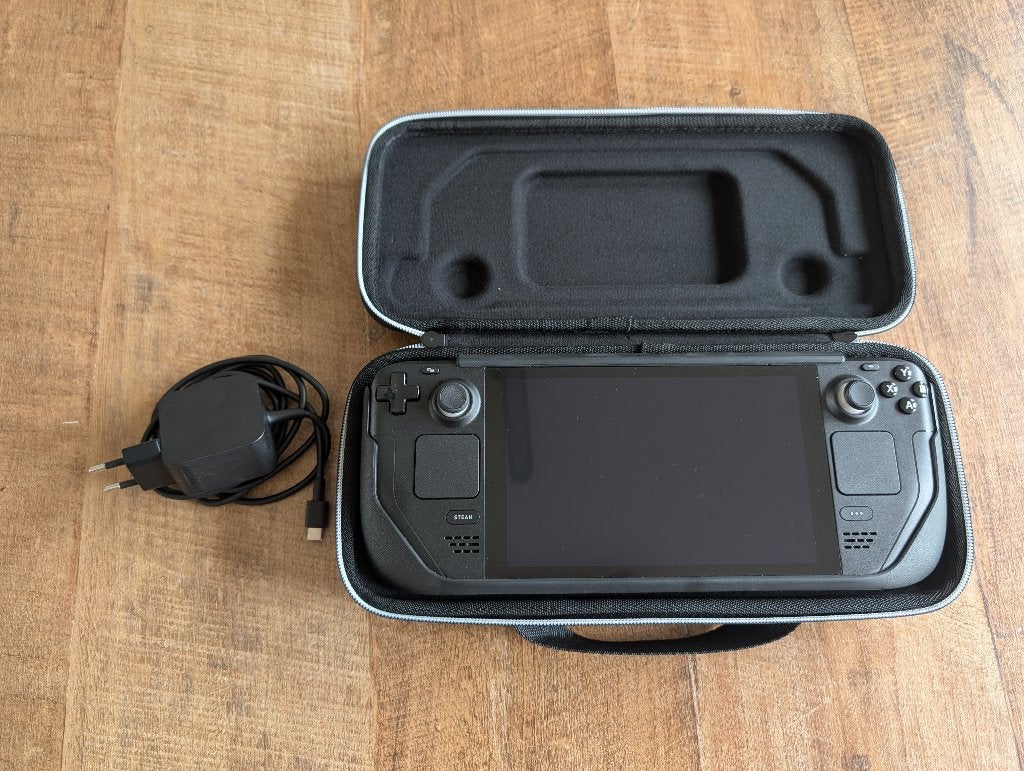 Foto 4 van Steam Deck 512GB (LCD) + JSAUX Case